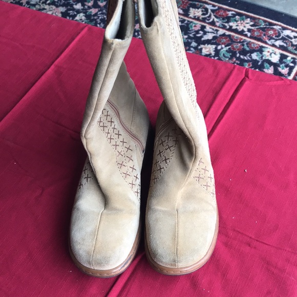 Dansko knee high suede boots with detail 40 EUC - Picture 2 of 5